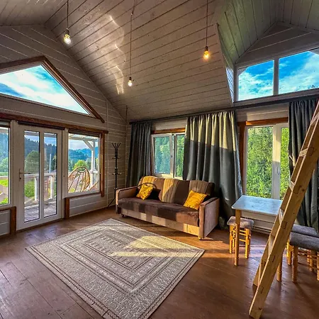 Khatka Lisnyka Holiday home Iltsi