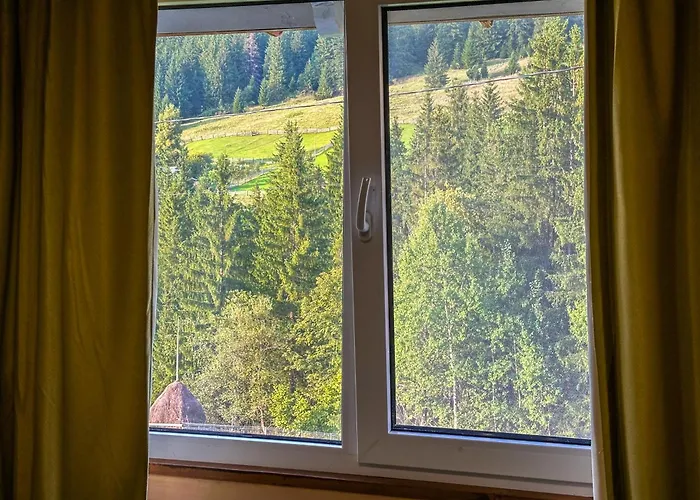 Khatka Lisnyka Tatil Evi